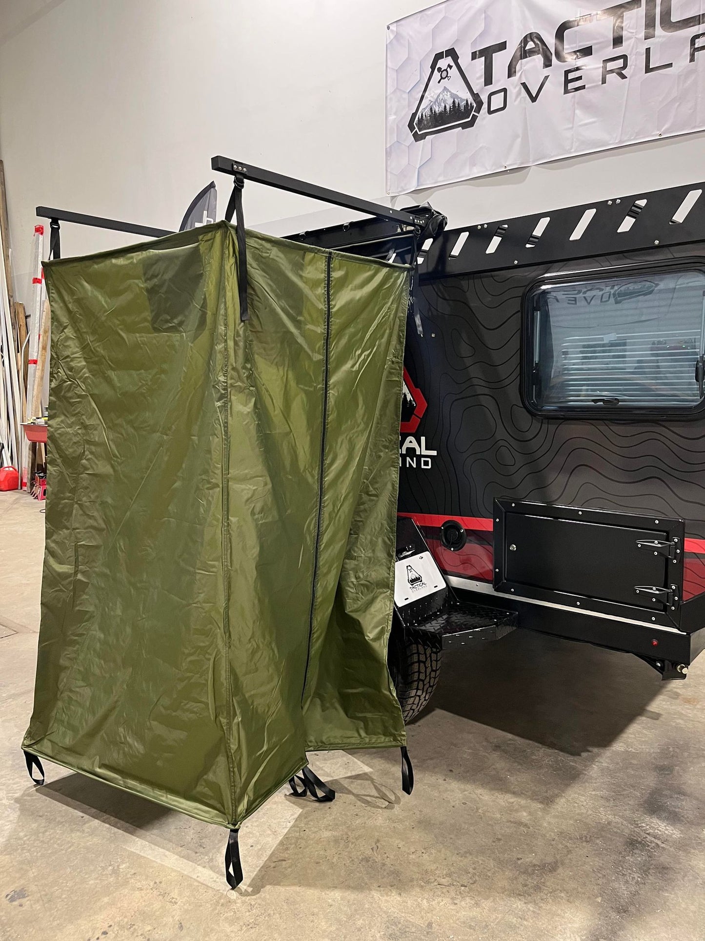 Overland Shower Annex